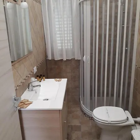A Casa Di Simona Bed & Breakfast 4*