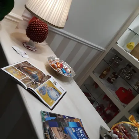 A Casa Di Simona 4* モンレアーレ