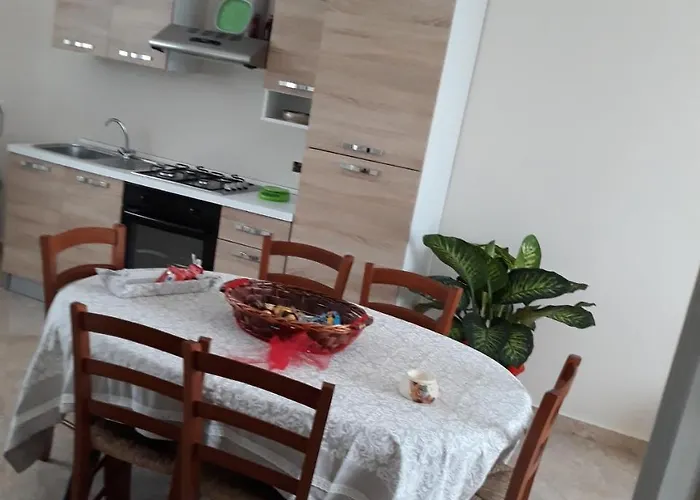 A Casa Di Simona مونريالي
