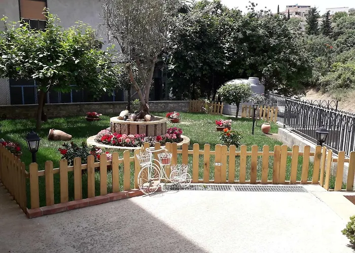 A Casa Di Simona 4* مونريالي