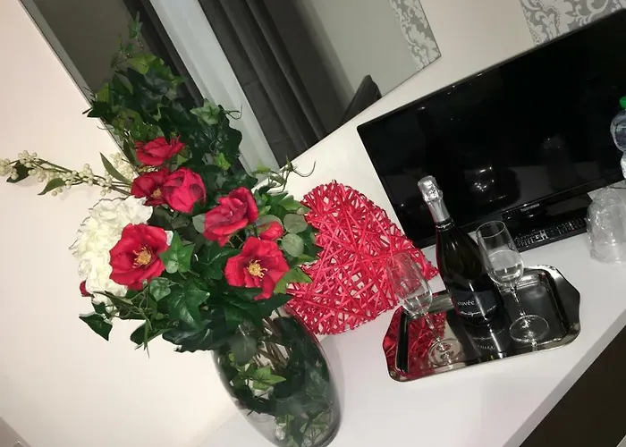 A Casa Di Simona فندق مبيت وإفطار مونريالي